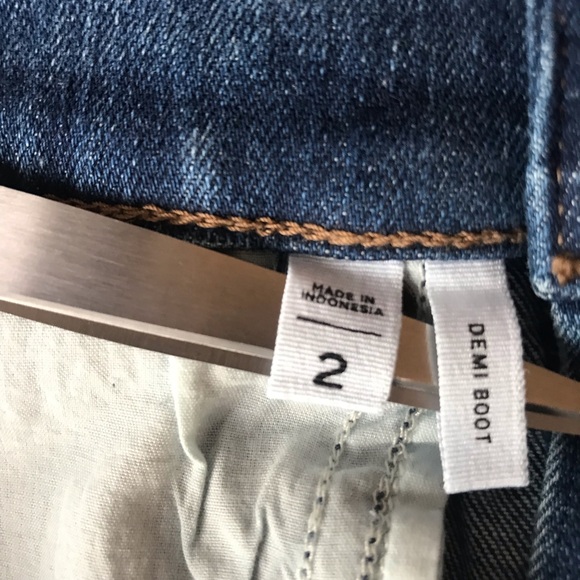Loft demi boot cut jeans size 2 - Picture 5 of 11